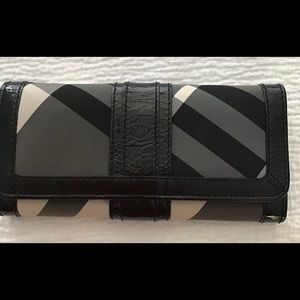 Burberry Black Nova Check Wallet